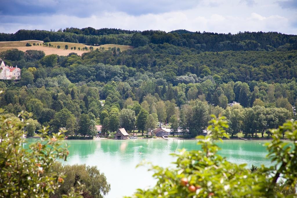 Landgasthof Pilsenhof Entenbraterei 헤헨도르프암필젠지 외부 사진
